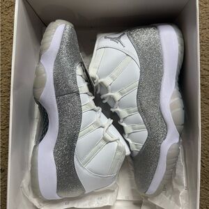 WMNS Jordan Retro 11 Metallic Silver